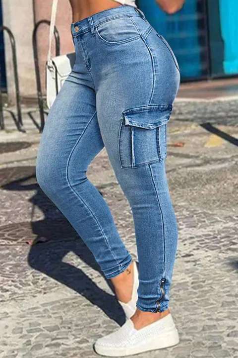 Pantalon cargo Mince taille mi haute avec poche a rabat et fermeture eclair sur le cote Flamingals by Flamingo Shop