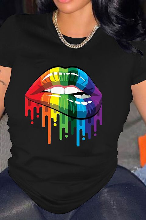 Colorful Lips Print Round Neck T-Shirt gallery 1