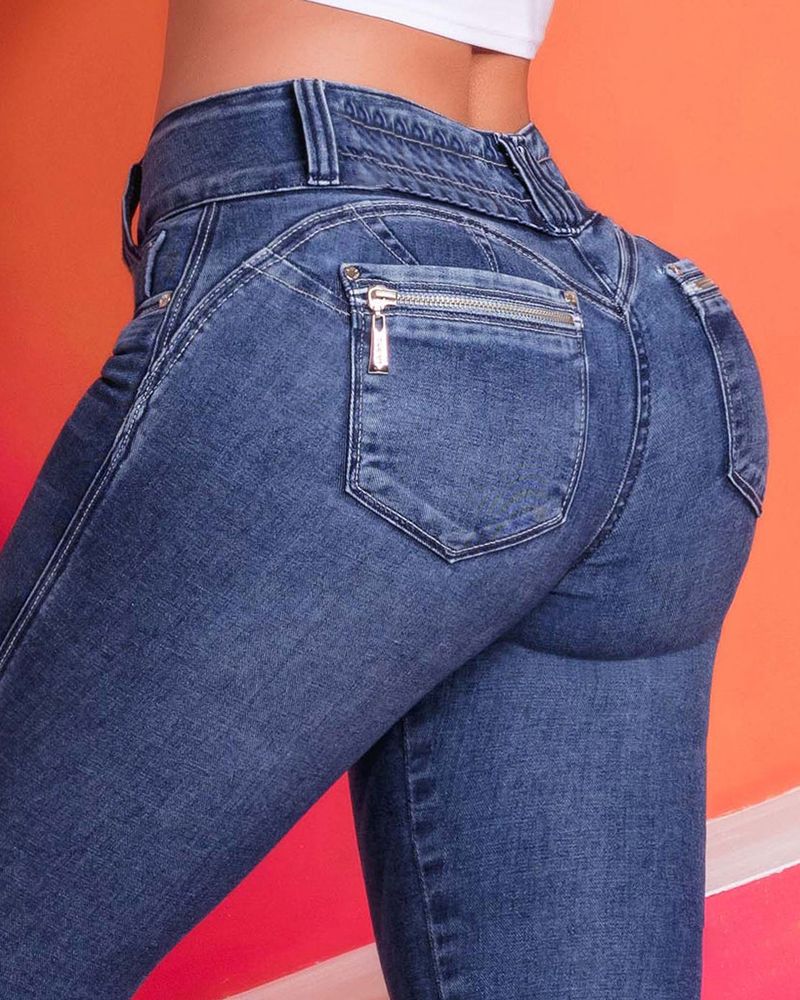 Flamingo Elastic Waist Back Zip-Pocket Skinny Jeans