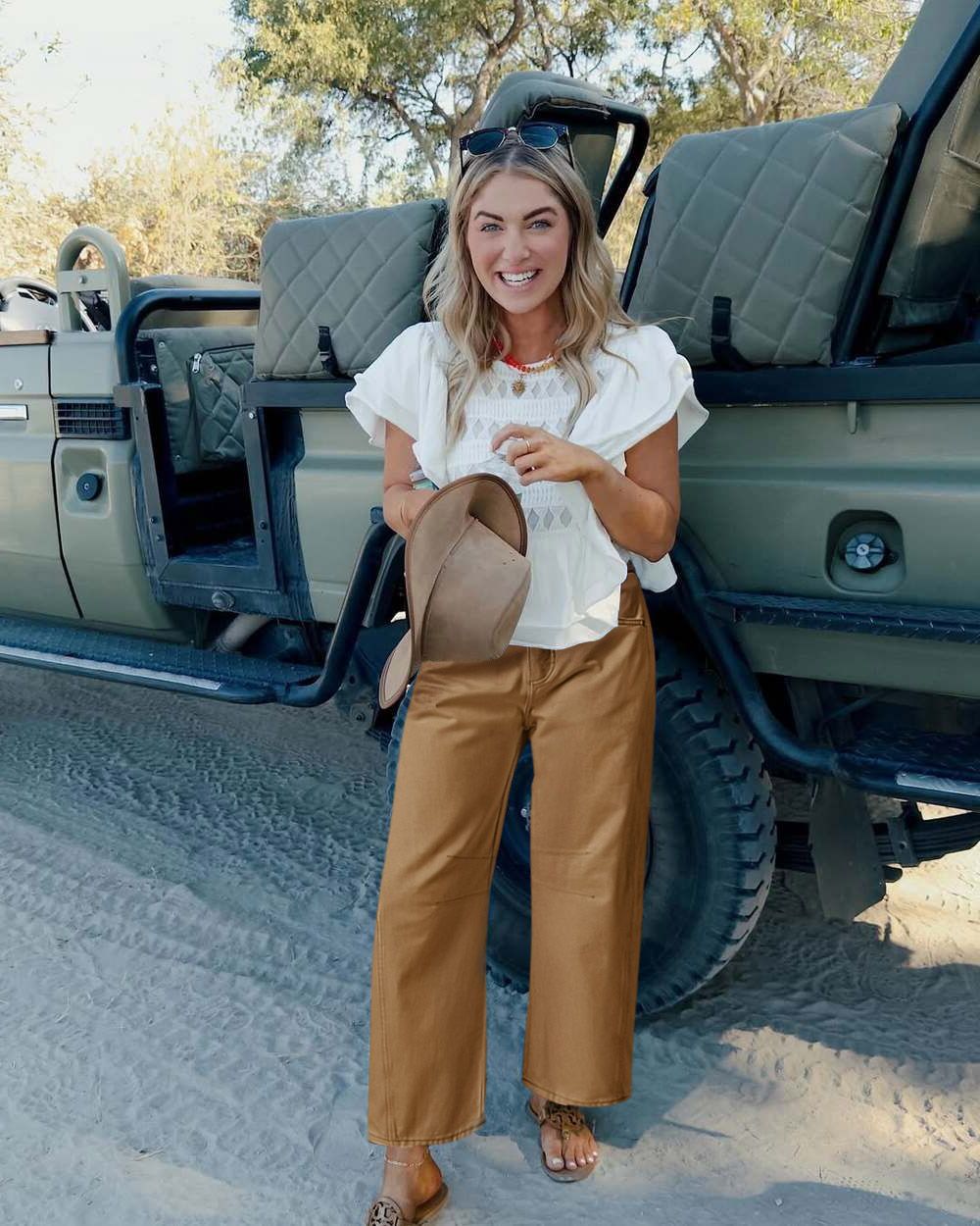 @flamingo’s show of Solid Stitch Detail Mid Waist Crop Straight Leg Jeans Without Belt